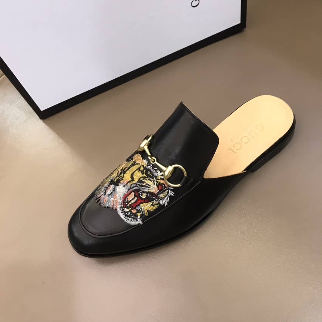 GUCCI SLIPPER WITH TIGER - GC66