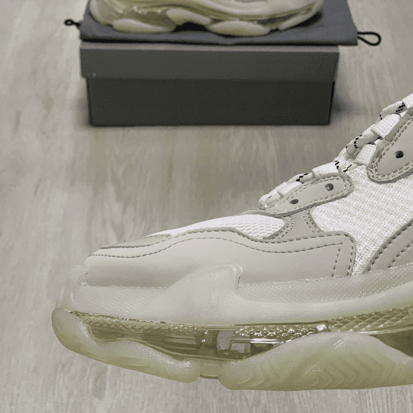 BALENCIAGA TRIPLE S CLEAR SOLE - BB42