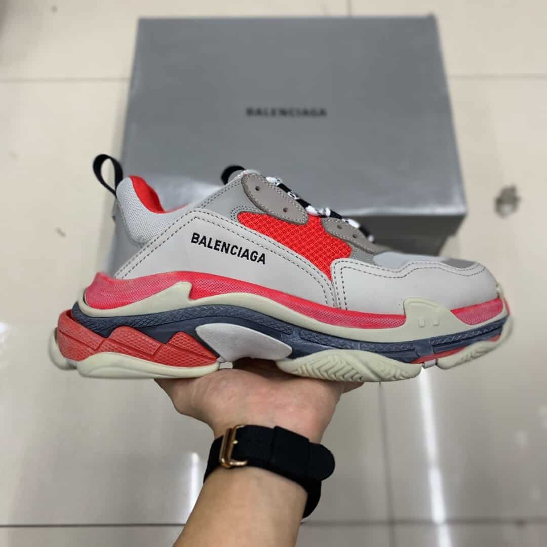 BALENCIAGA TRIPLE S TRAINERS - BB21