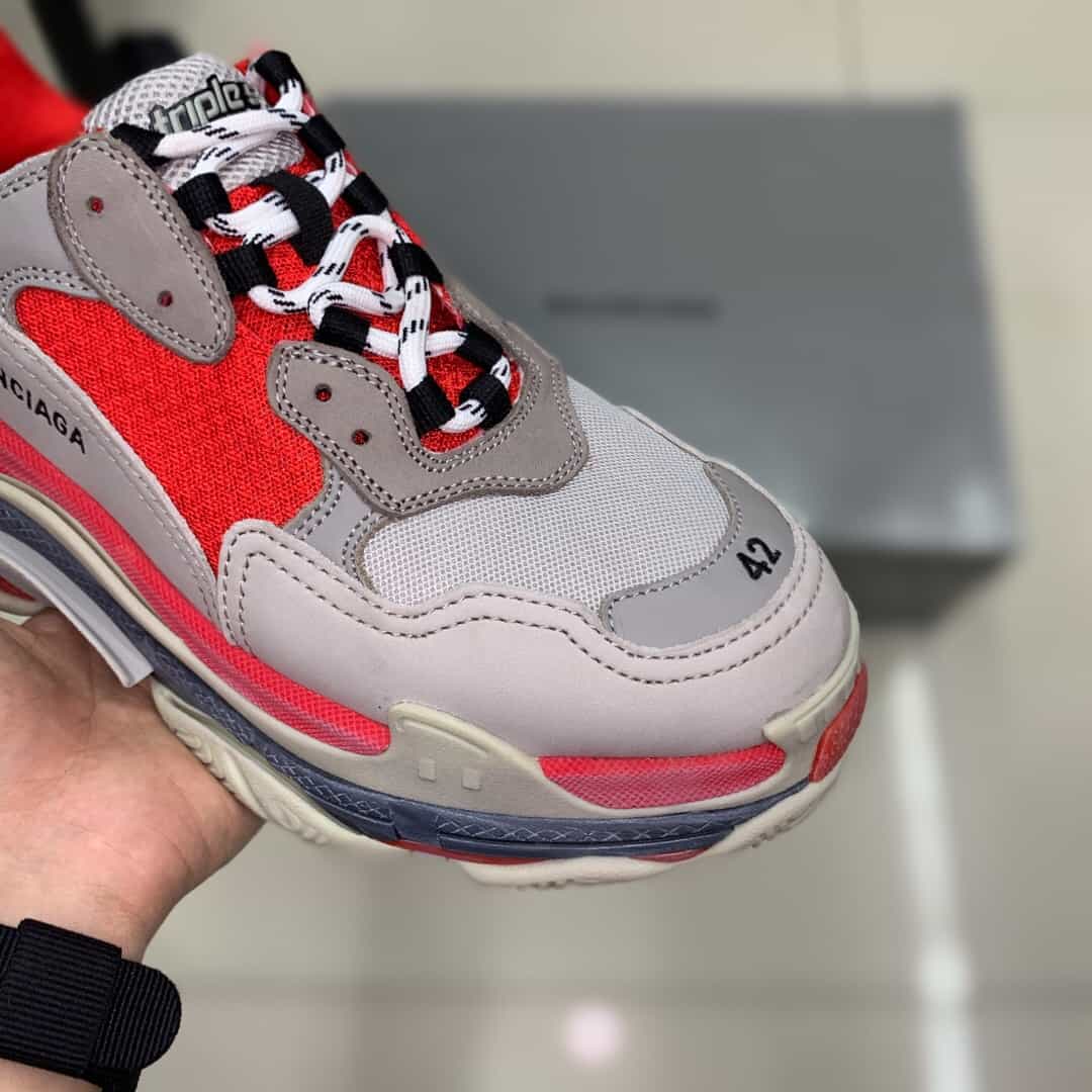 BALENCIAGA TRIPLE S TRAINERS - BB21