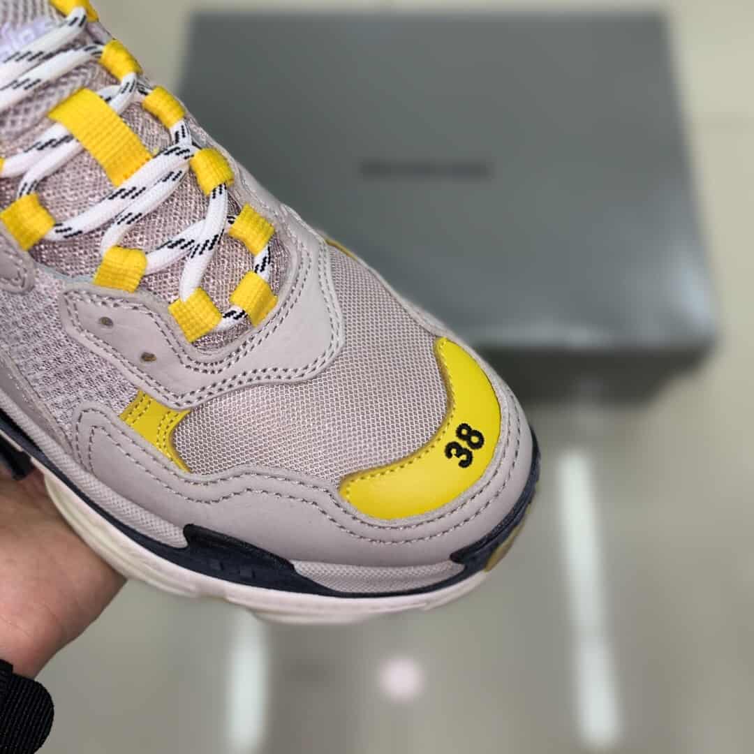 BALENCIAGA TRIPLE S TRAINERS - BB22