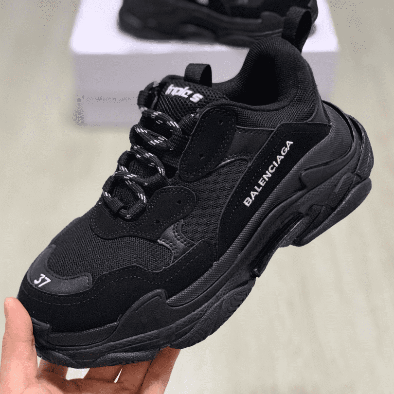 BALENCIAGA TRIPLE S TRAINERS - BB26