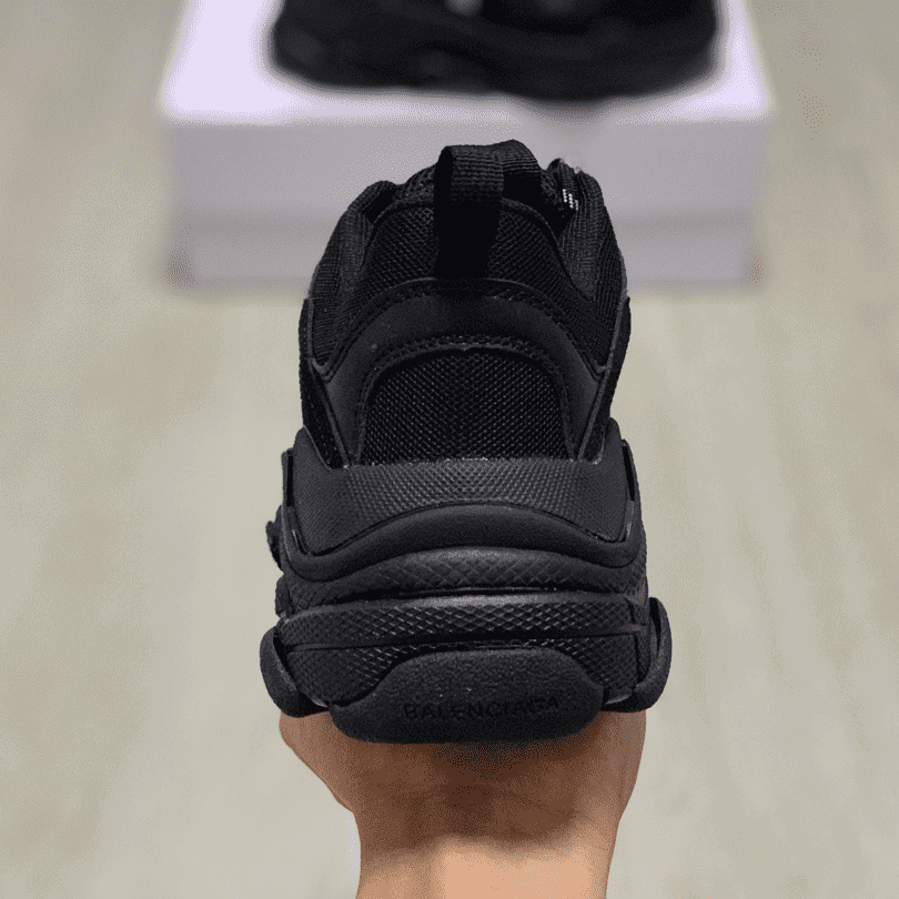 BALENCIAGA TRIPLE S TRAINERS - BB26