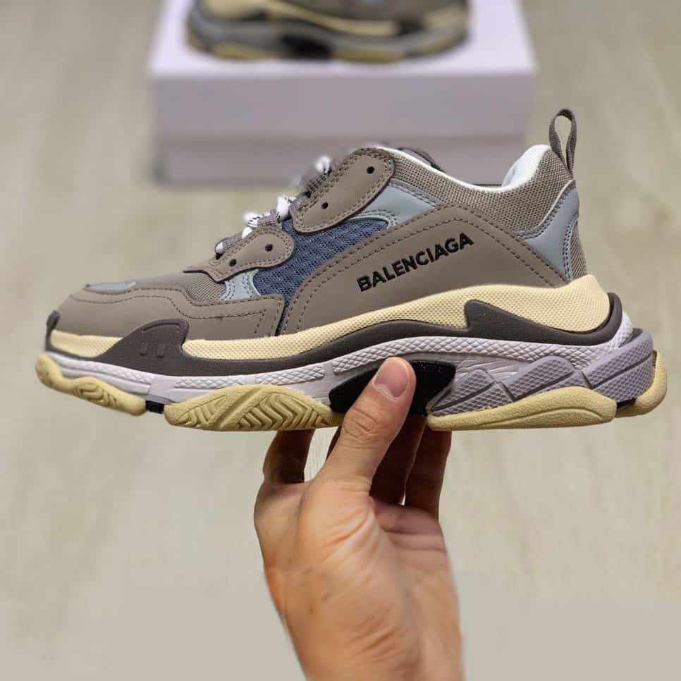 BALENCIAGA TRIPLE S TRAINERS - BB27