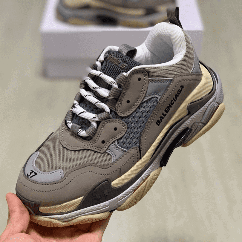 BALENCIAGA TRIPLE S TRAINERS - BB27