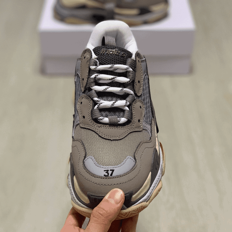 BALENCIAGA TRIPLE S TRAINERS - BB27