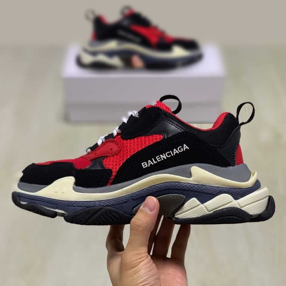BALENCIAGA TRIPLE S TRAINERS - BB31