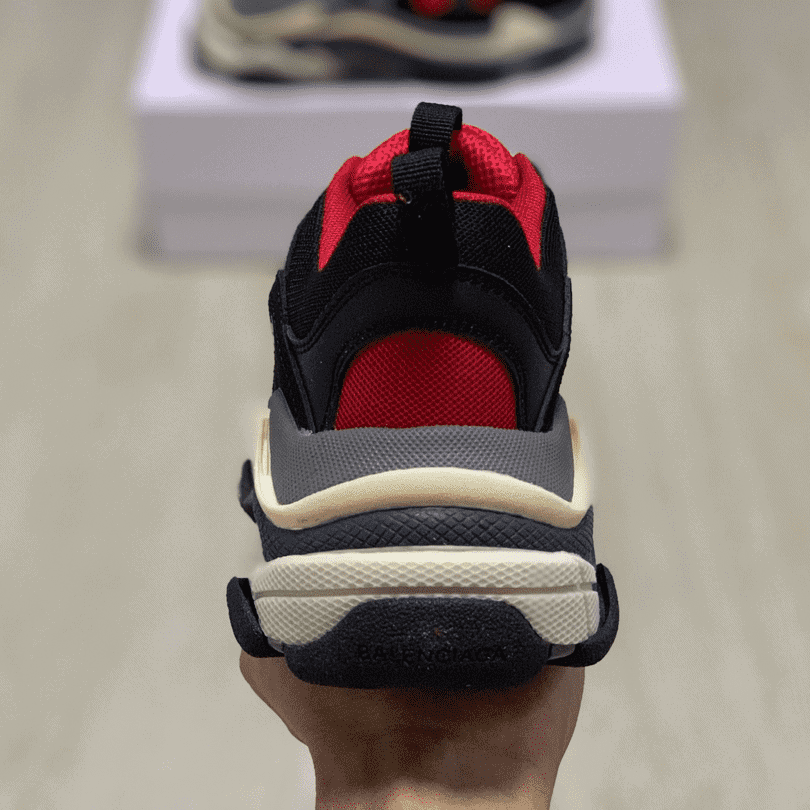 BALENCIAGA TRIPLE S TRAINERS - BB31