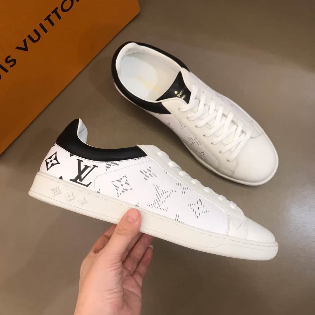 LOUIS VUITTON LUXEMBOURG SNEAKERS - LV83