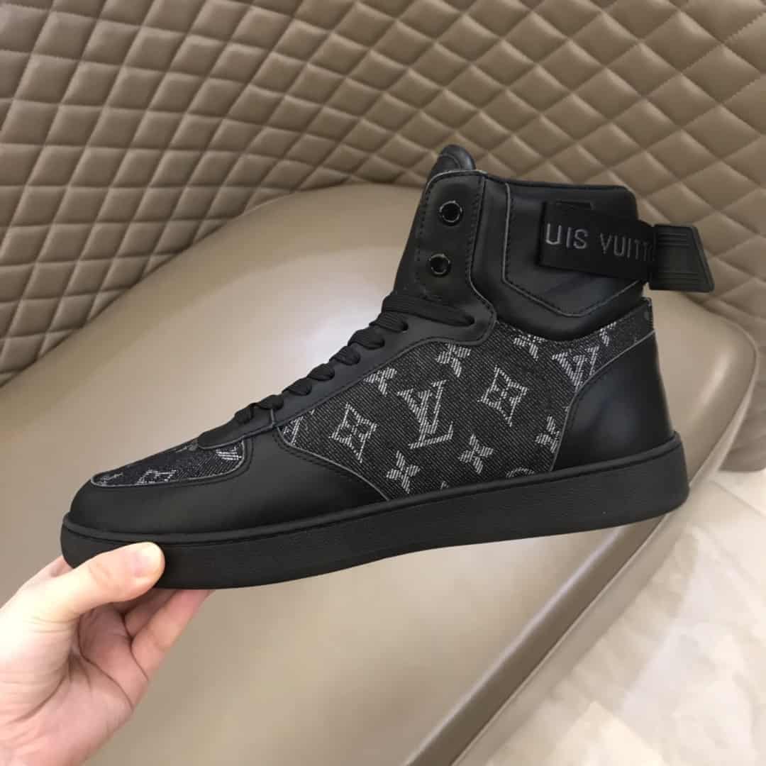LOUIS VUITTON RIVOLI BOOTS - LV77