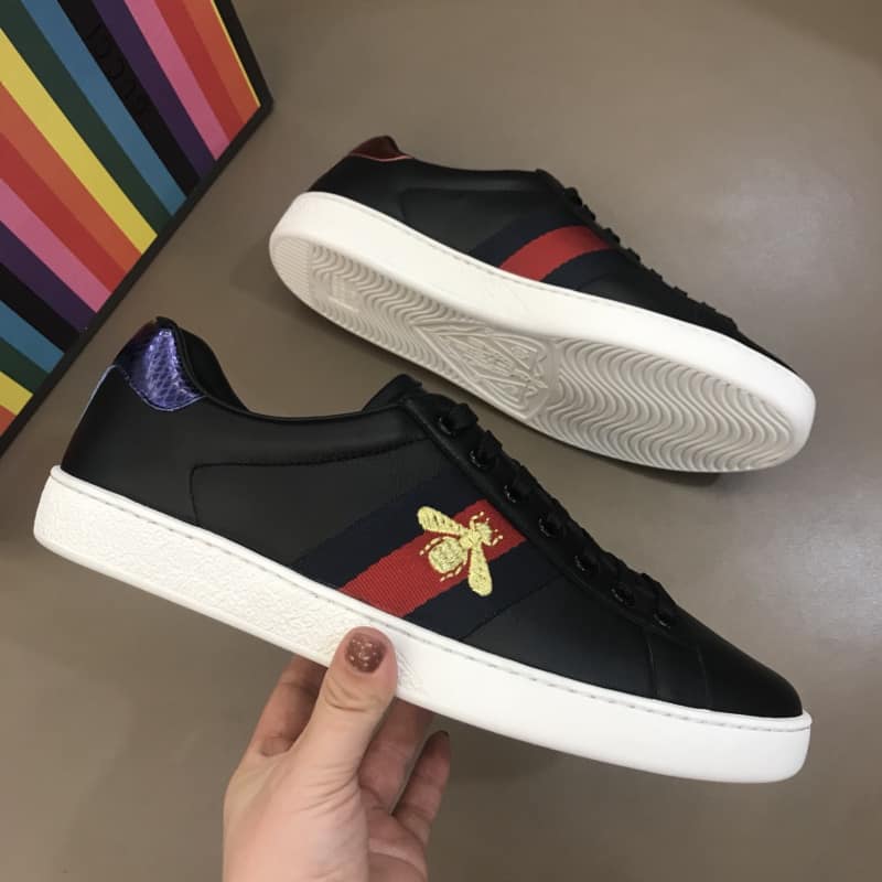 GUCCI ACE EMBROIDERED BEE SNEAKER - GC37