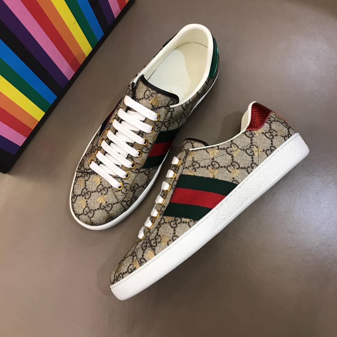 GUCCI ACE GG SUPREME SNEAKER WITH BEES - GC32