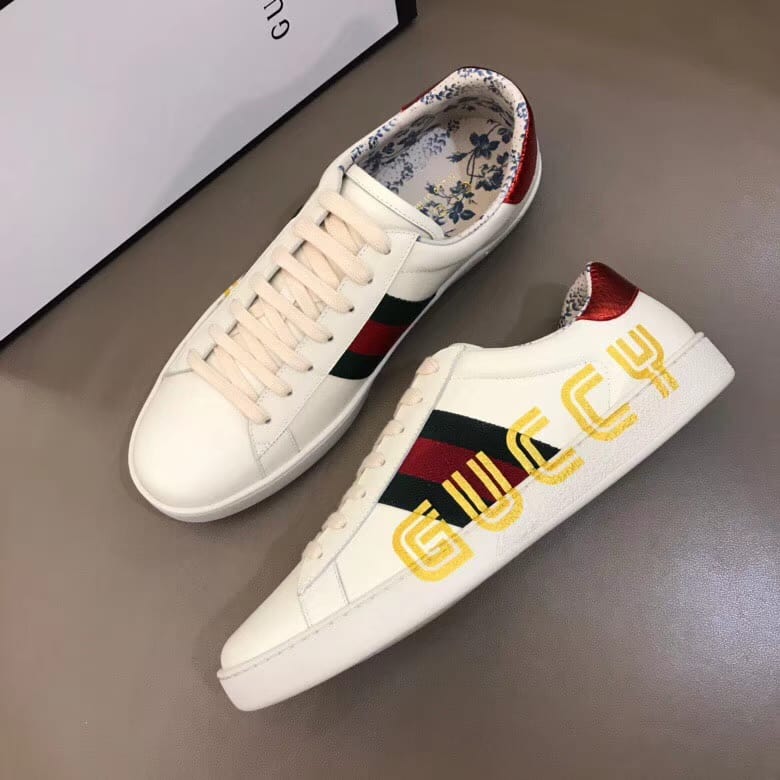 GUCCI ACE SNEAKER WITH GUCCY PRINT - GC22