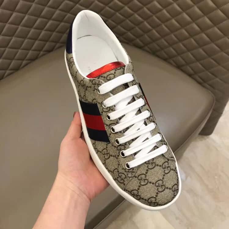 GUCCI ACE GG SUPREME SNEAKER