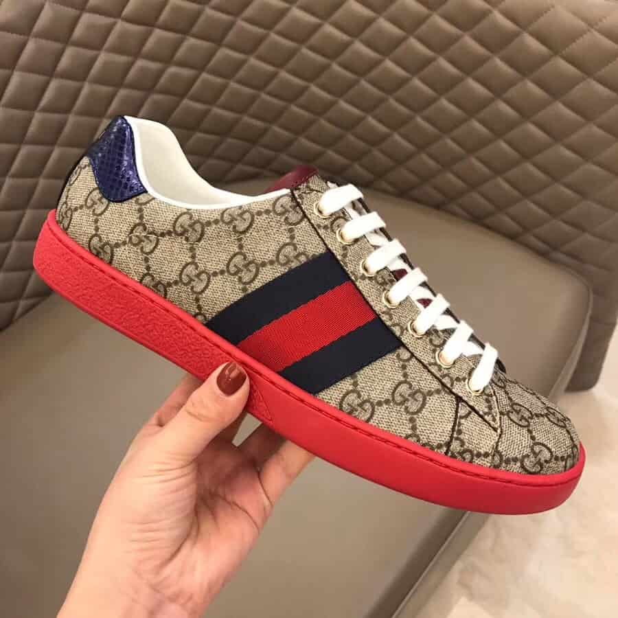 GUCCI ACE GG SUPREME SNEAKER- GC16