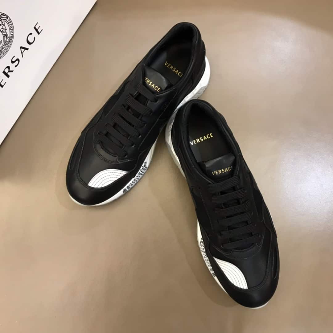 VERSACE BLACK RUNNER SNEAKERS - VS18