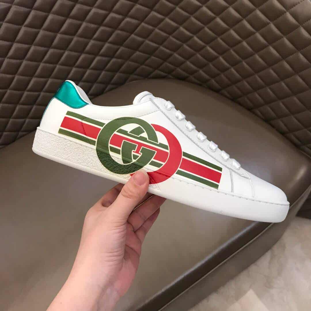 GUCCI MEN'S ACE SNEAKER WITH INTERLOCKING G - GC8