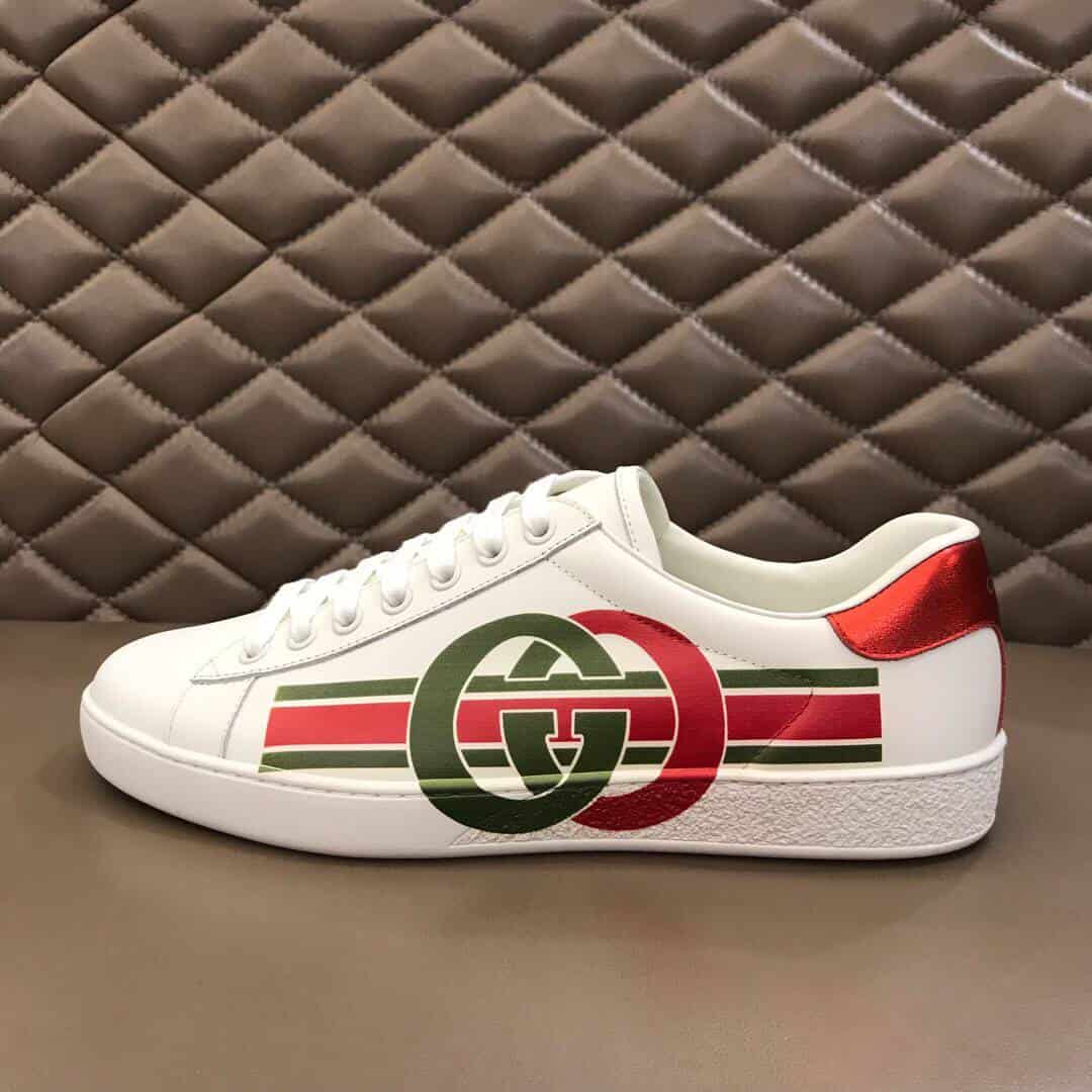 GUCCI MEN'S ACE SNEAKER WITH INTERLOCKING G - GC8