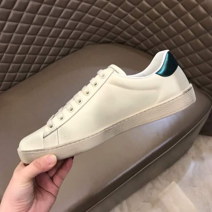 GUCCI MEN'S ACE SNEAKER WITH GUCCI BLADE - GC2
