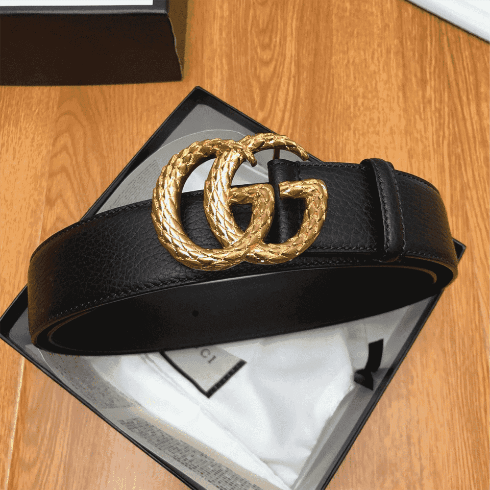 GUCCI LEATHER BELT W/ TEXTURED DOUBLE G BUCKLE - B10