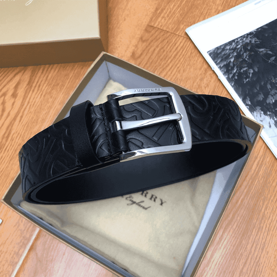 BURBERRY MONOGRAM LEATHER BELT - B22