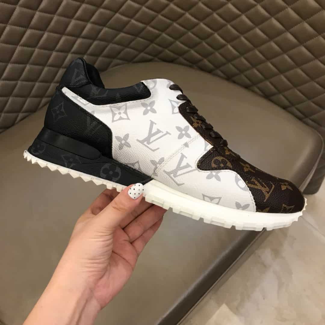 LOUIS VUITTON RUN AWAY TRAINER - LV45