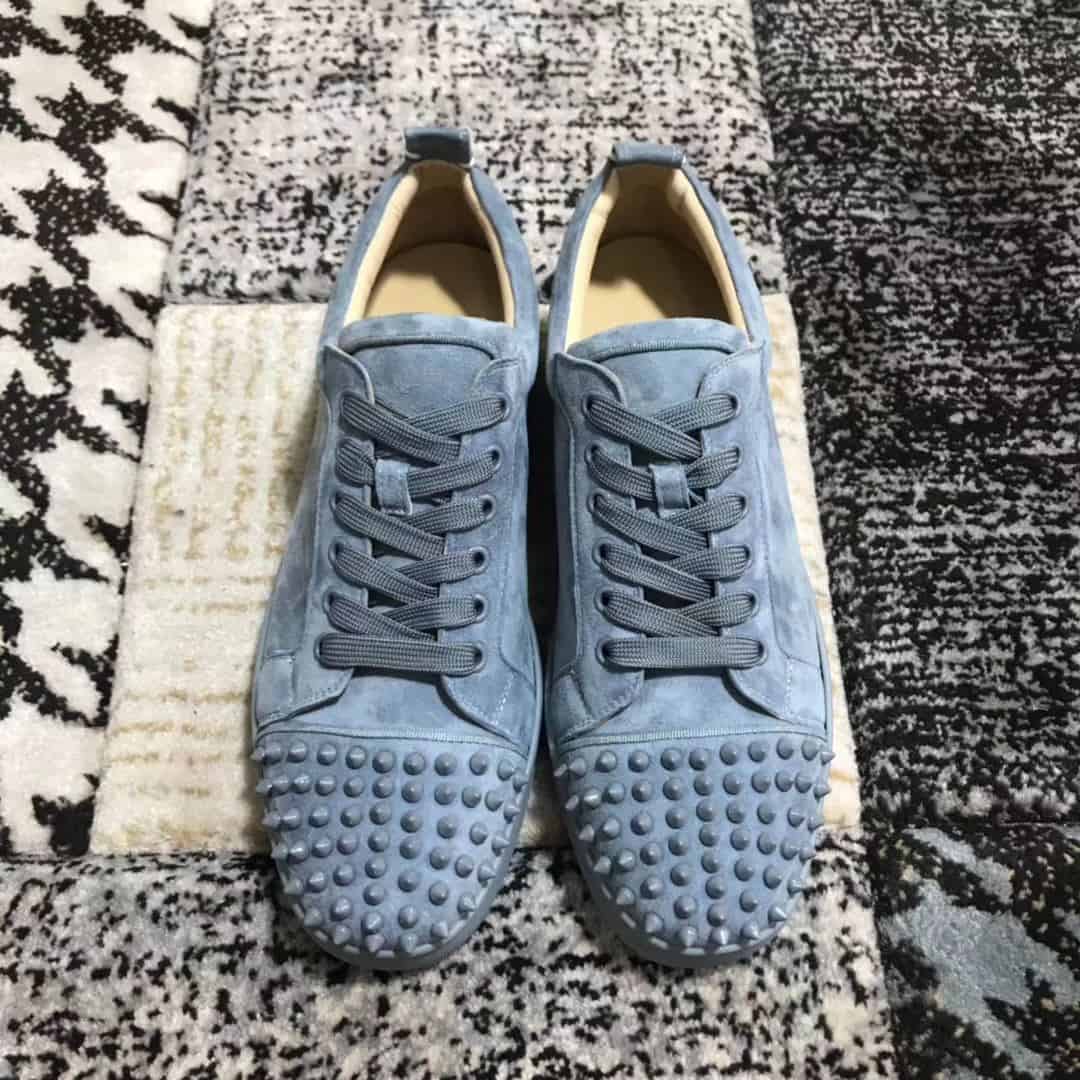 CHRISTIAN LOUBOUTIN LOW TOP SNEAKER - CL27