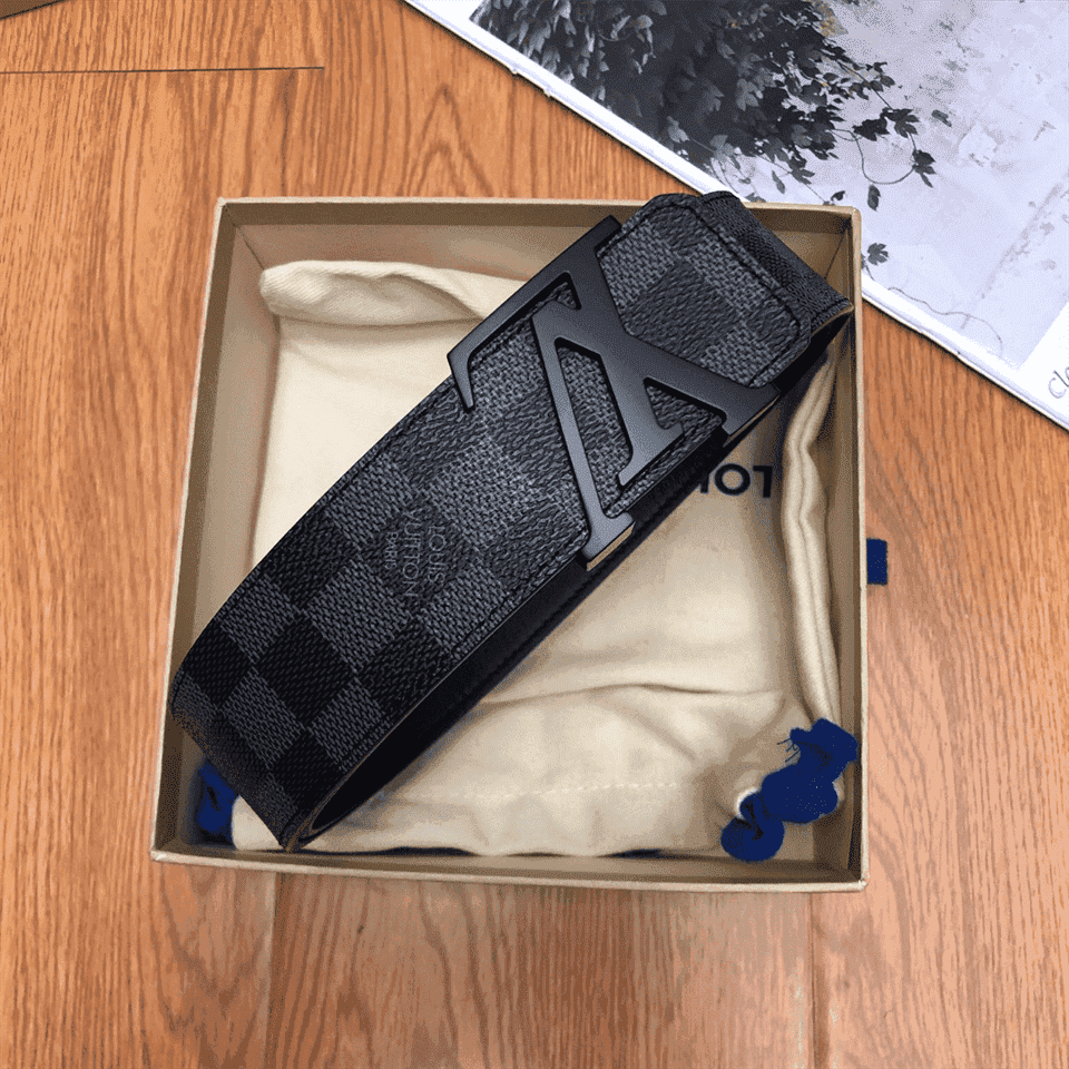 LOUIS VUITTON BELT INITIALES DAMIER