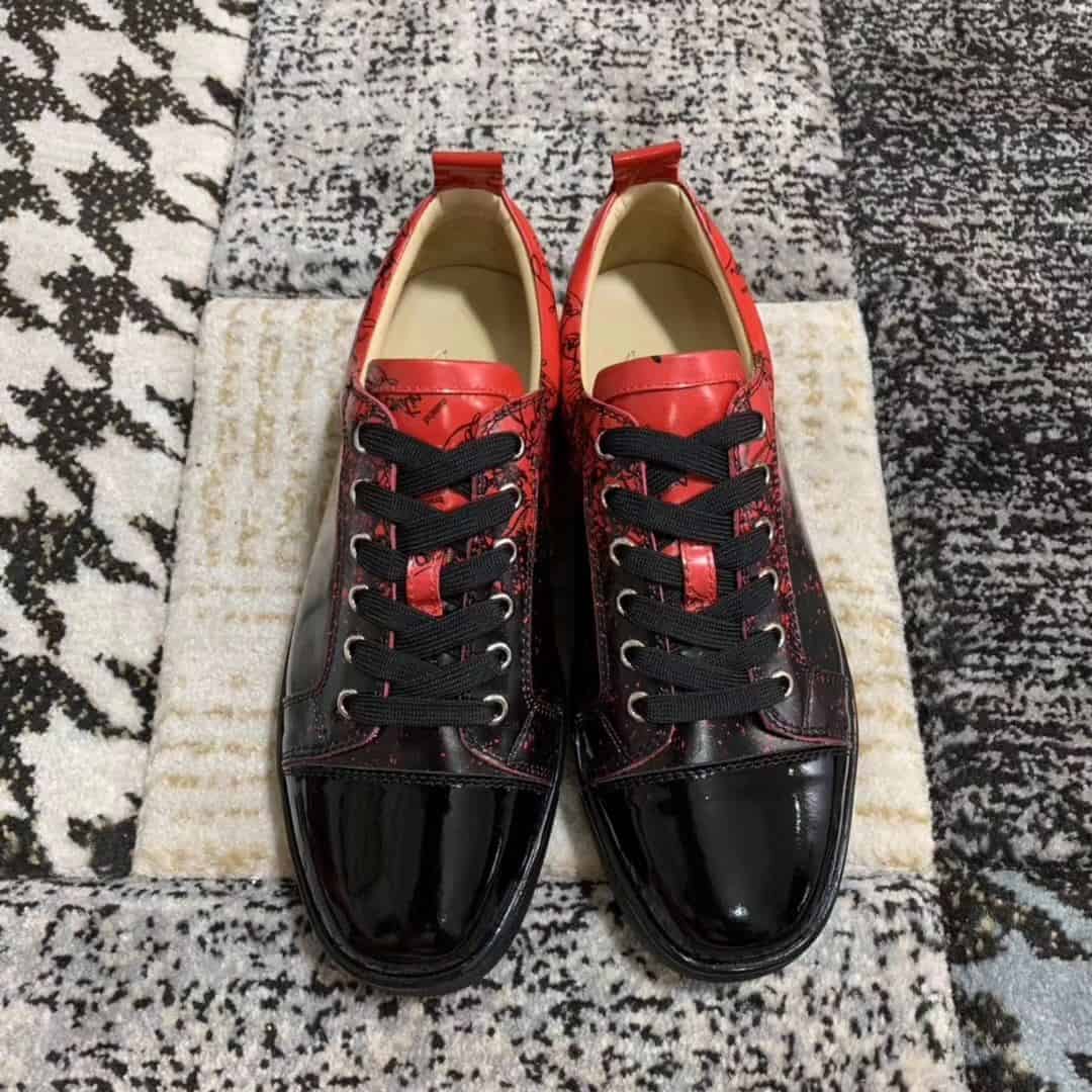 CHRISTIAN LOUBOUTIN LOW TOP SNEAKER - CL16