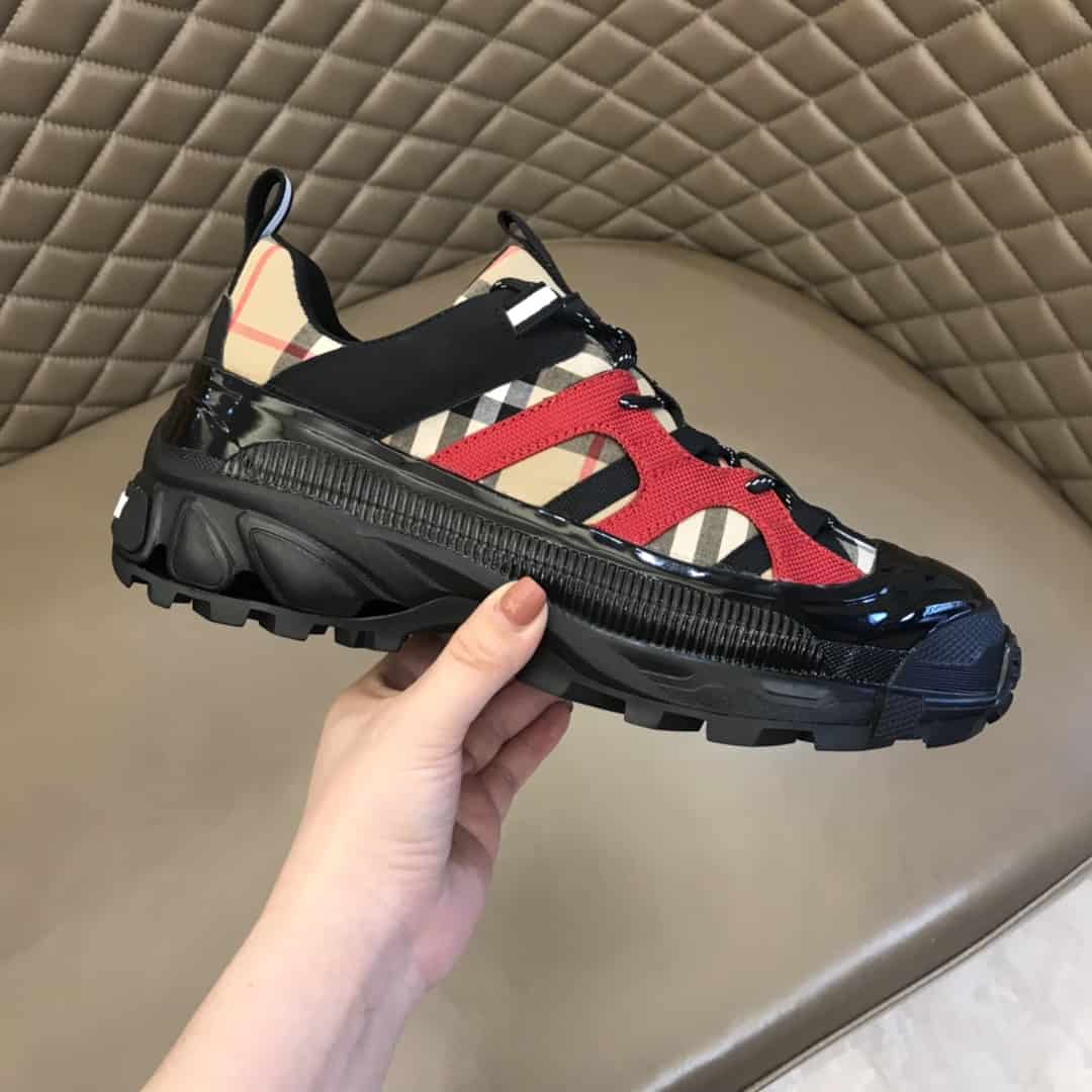 BURBERRY VINTAGE CHECK ARTHUR SNEAKERS - BBR34