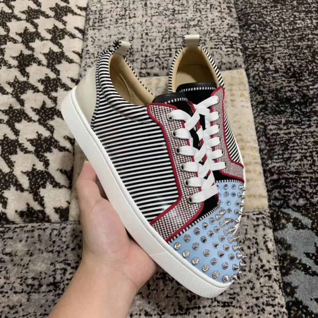CHRISTIAN LOUBOUTIN LOW TOP SNEAKER
