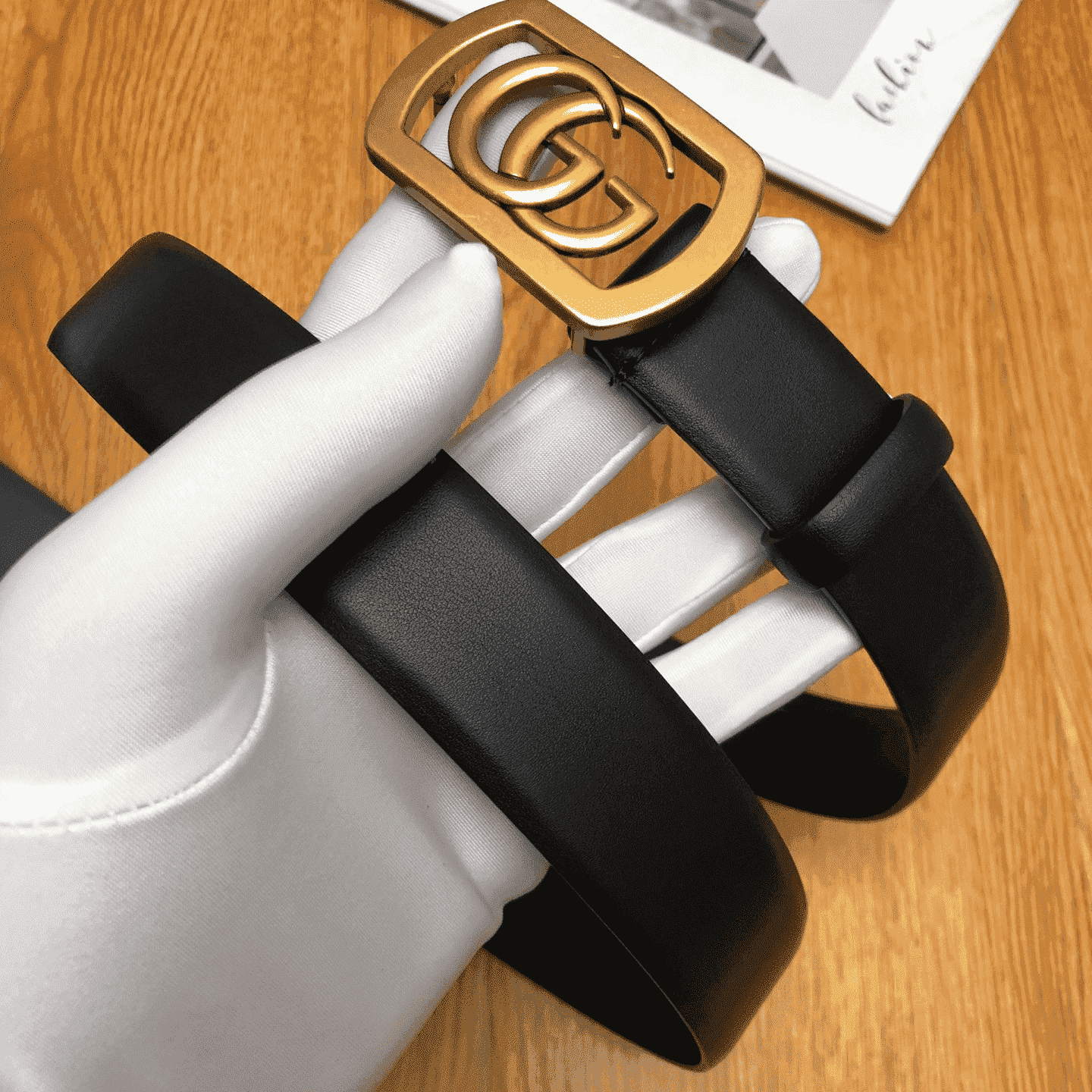 GUCCI BELT WITH FRAMED DOUBLE G BUCKLE - B8