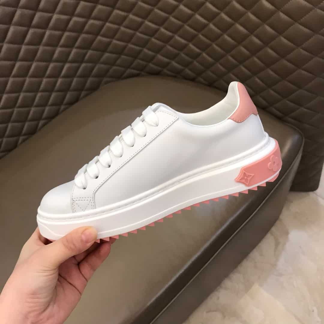 LOUIS VUITTON WOMEN'S TIME OUT SNEAKER