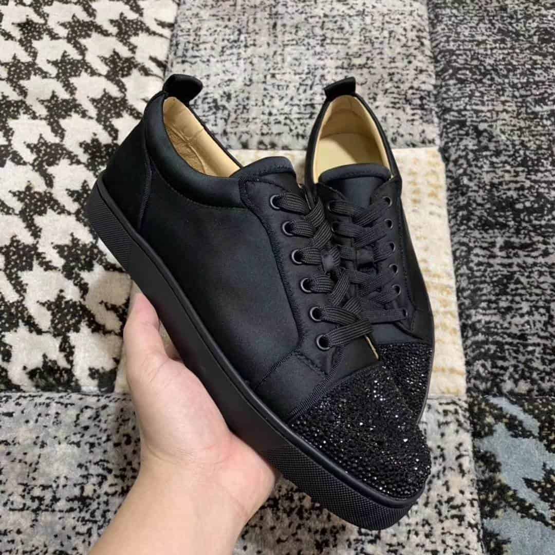 CHRISTIAN LOUBOUTIN LOW TOP SNEAKER