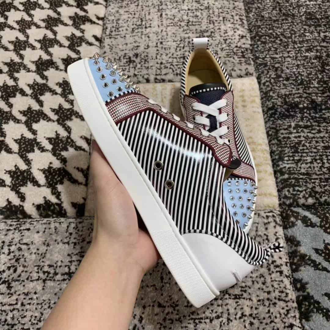 CHRISTIAN LOUBOUTIN LOW TOP SNEAKER - CL1