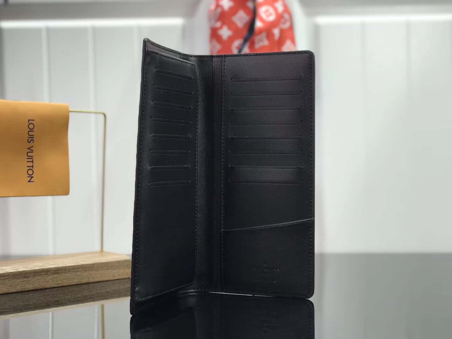 LV BRAZZA WALLET - M66540YG