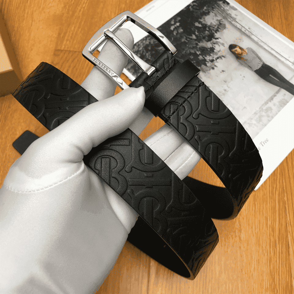 BURBERRY MONOGRAM LEATHER BELT - B22