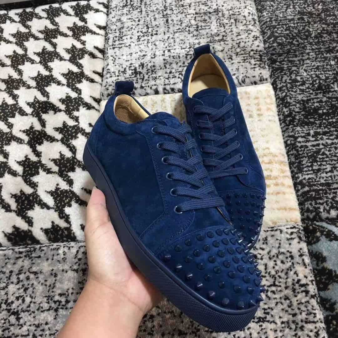 CHRISTIAN LOUBOUTIN LOW TOP SNEAKER - CL80