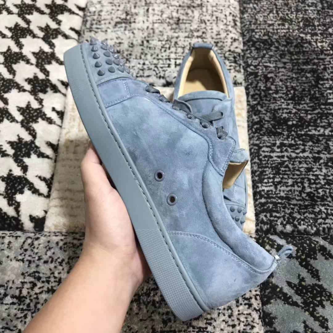 CHRISTIAN LOUBOUTIN LOW TOP SNEAKER - CL27