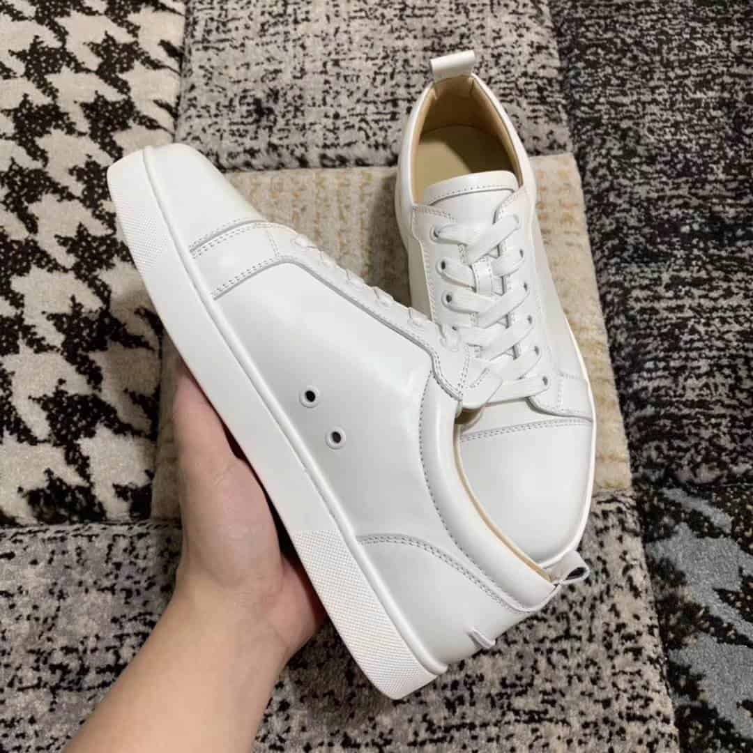 CHRISTIAN LOUBOUTIN LOW TOP SNEAKER - CL7