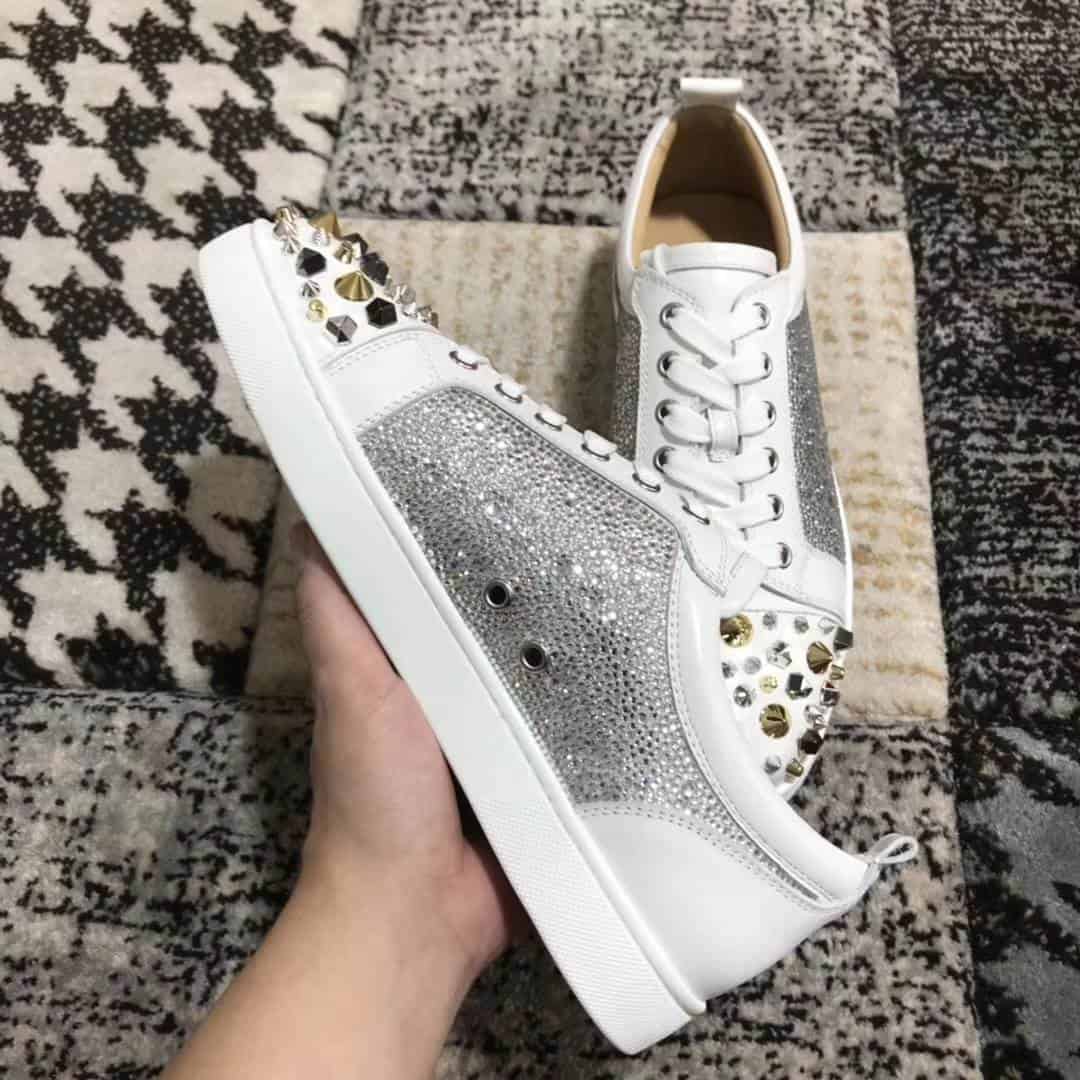 CHRISTIAN LOUBOUTIN LOW TOP SNEAKER - CL28