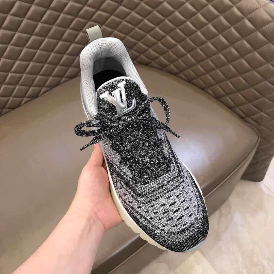 LOUIS VUITTON VNR SNEAKER - LV6