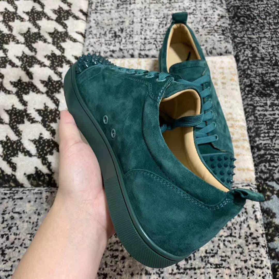 CHRISTIAN LOUBOUTIN LOW TOP SNEAKER - CL75