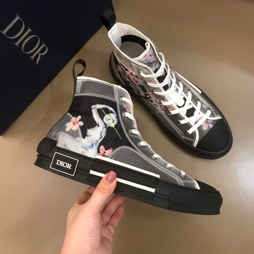 DIOR HIGH-TOP DIOR AND SORAYAMA SNEAKER - CD18