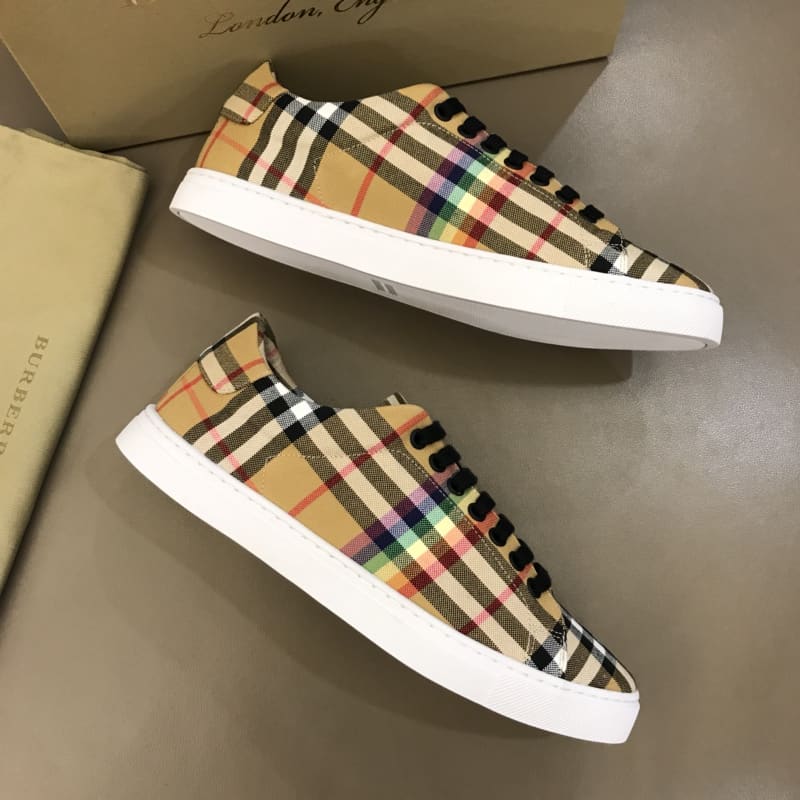 BURBERRY RAINBOW VINTAGE CHECK TRAINERS - BBR15