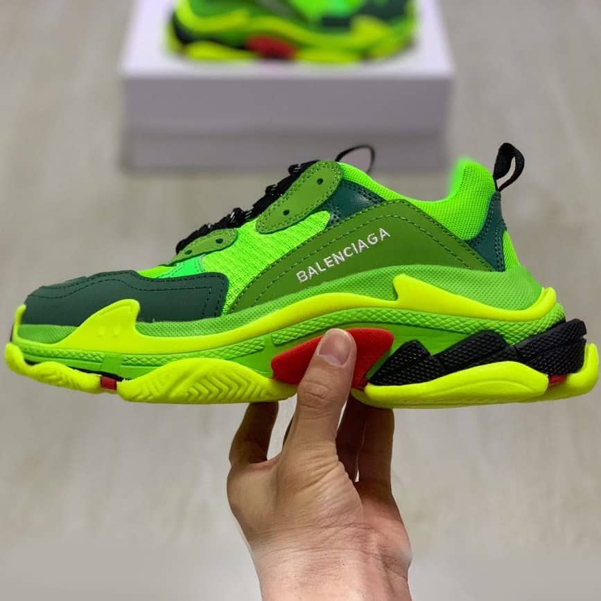 BALENCIAGA TRIPLE S TRAINERS - BB34