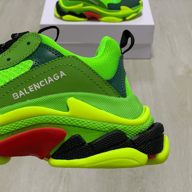 BALENCIAGA TRIPLE S TRAINERS - BB34