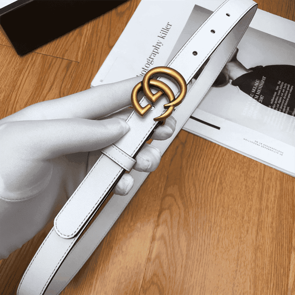 GUCCI WHITE LEATHER BELT WITH DOUBLE G BUCKLE - B15