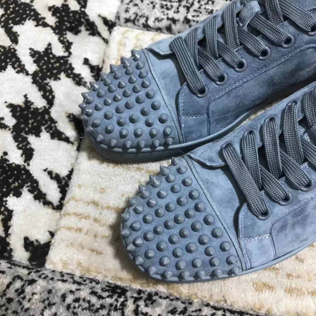 CHRISTIAN LOUBOUTIN LOW TOP SNEAKER - CL27