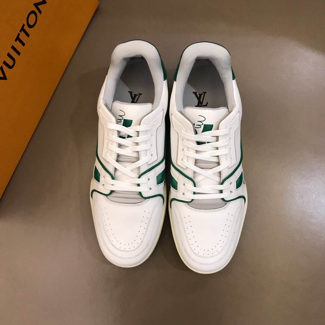 LOUIS VUITTON TRAINER SNEAKER - LV11